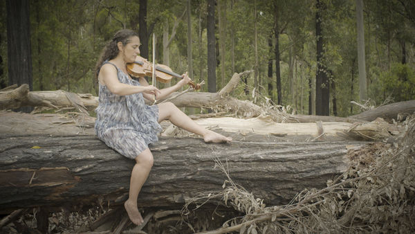 Anna Schmidt: Living Bach. DVD - Still
